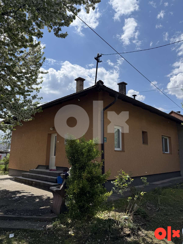 Prizemna kuca sa okucnicom - Safeta Zajke, Novi grad