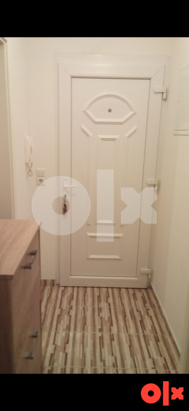 IZNAJMLJIVANJE STANA CAZIN 062742844 3