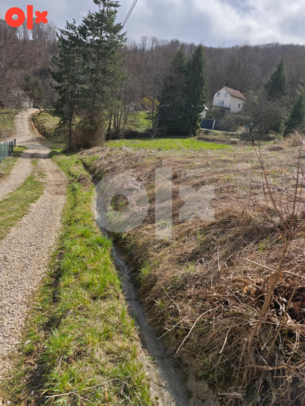 Zemljište Selo Kovači, opcina Drazevici  350m2