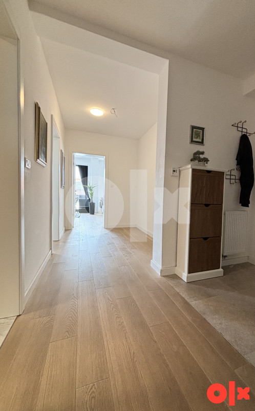 Luksuzno namješten stan 161 m2 + 90 m2 terasa Breka Općina Centar 23