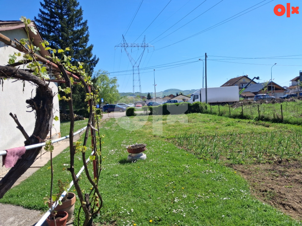 Plac sa Kućom Banja Luka 3
