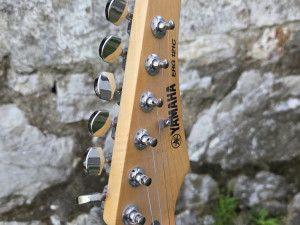 Gitara elektricna yamaha