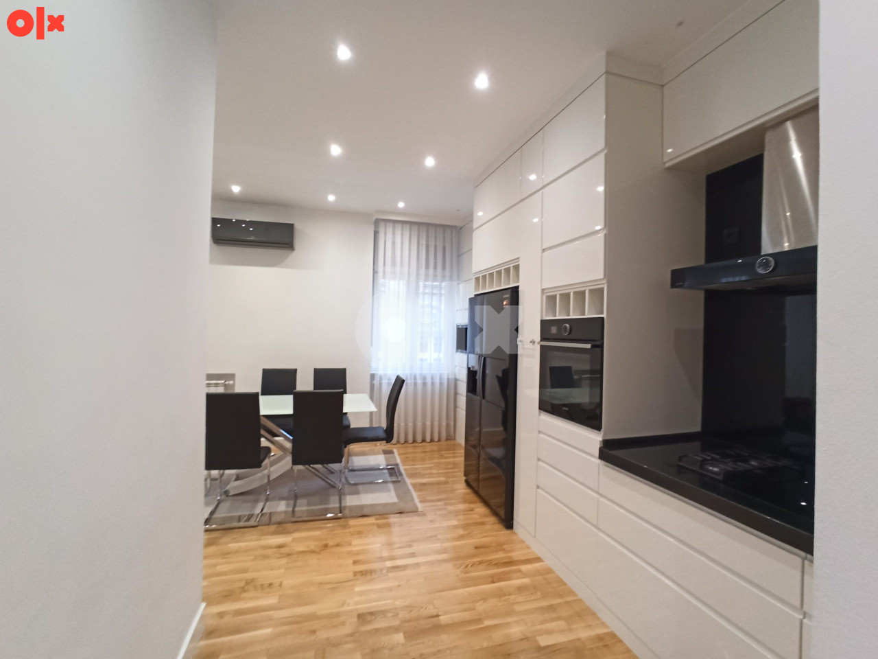 Namješten luskuzan stan 130 m2 Sarajevo - Centar 2