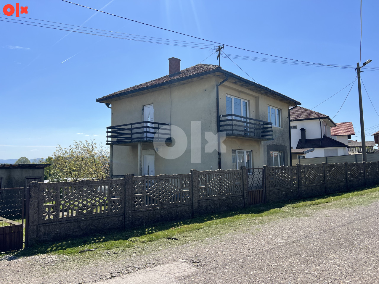 Iznajmljujem izdajem kucu i garazu - Mionica Gradacac