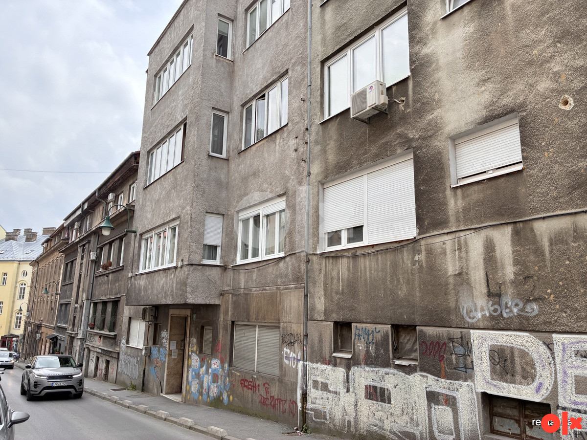 Veliki trosoban stan najam Centar Sarajevo