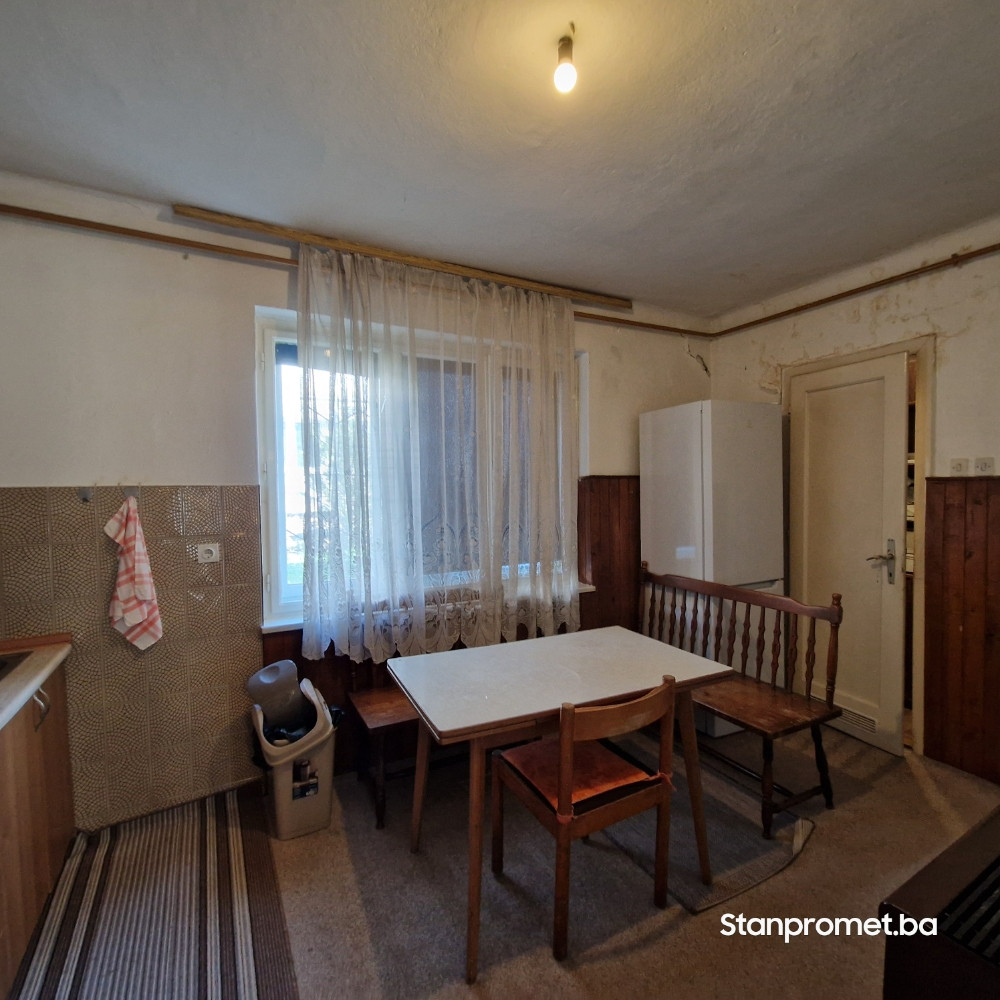 Dvoiposoban stan Gorica bašta garaža 2