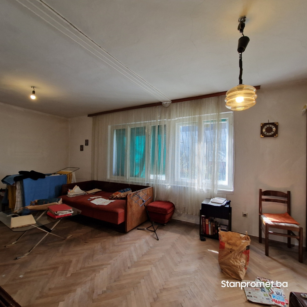Dvoiposoban stan Gorica bašta garaža 11