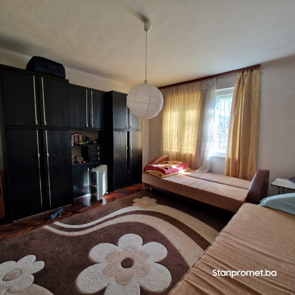 Dvoiposoban stan Gorica bašta garaža 7