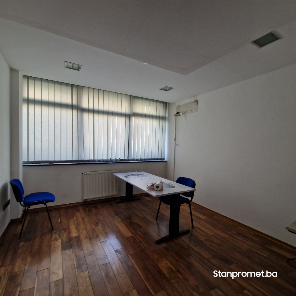 Izložbeno-prodajni prostor Hrasno najam 4