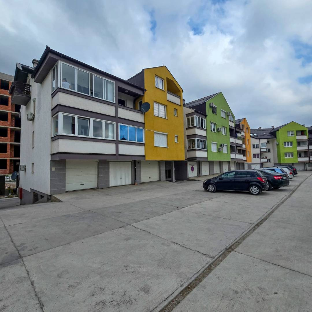 Dvosoban Stan 55m2 Dabrobosanska Najam
