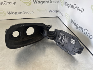 Poklopac rezervoara Mercedes W213