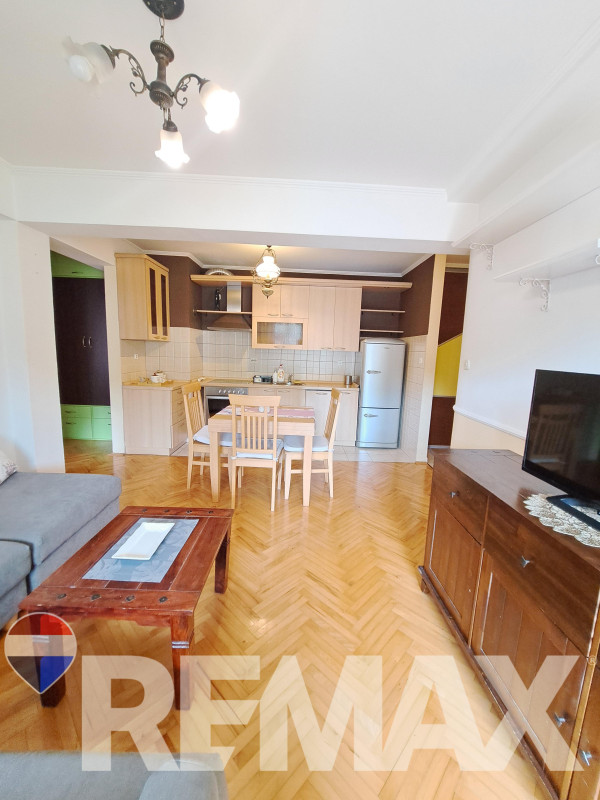 Trosoban stan 55m2,  Najam, Braće Jugovića (Obilićevo) 2