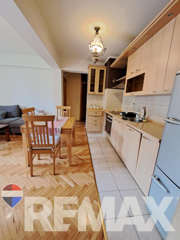 Trosoban stan 55m2,  Najam, Braće Jugovića (Obilićevo) 3