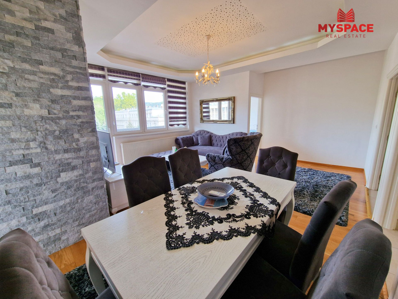 MY SPACE/ Stan/ Skenderija/ RENOVRAN/ NAMJESTEN/ 95 m2 3