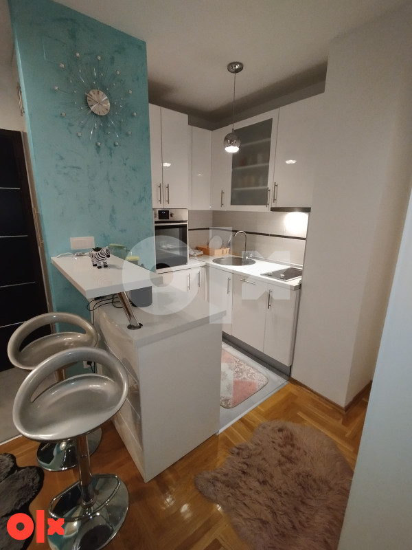 NA PRODAJU U BORIKU GARSONJERA 29m2 + GARAŽNO MJESTO 2