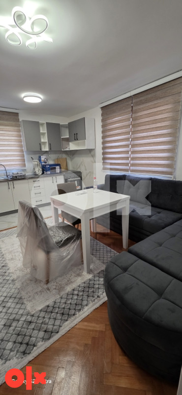 "Šakić"Stan u kuci,50m2,renoviran,500 KM