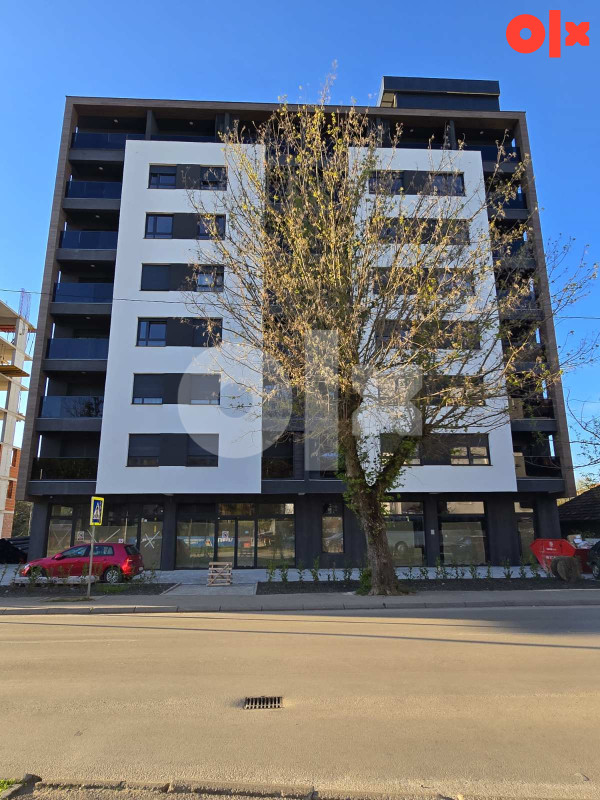 INVESTICIONA PRILIKA, poslovni prostori 30m2 i 62m2 Mejdan 2