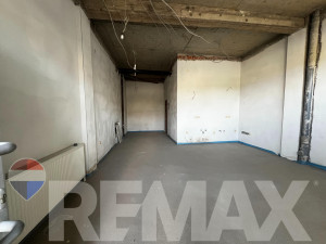 Na prodaju poslovni prostor 42m2 u Adi