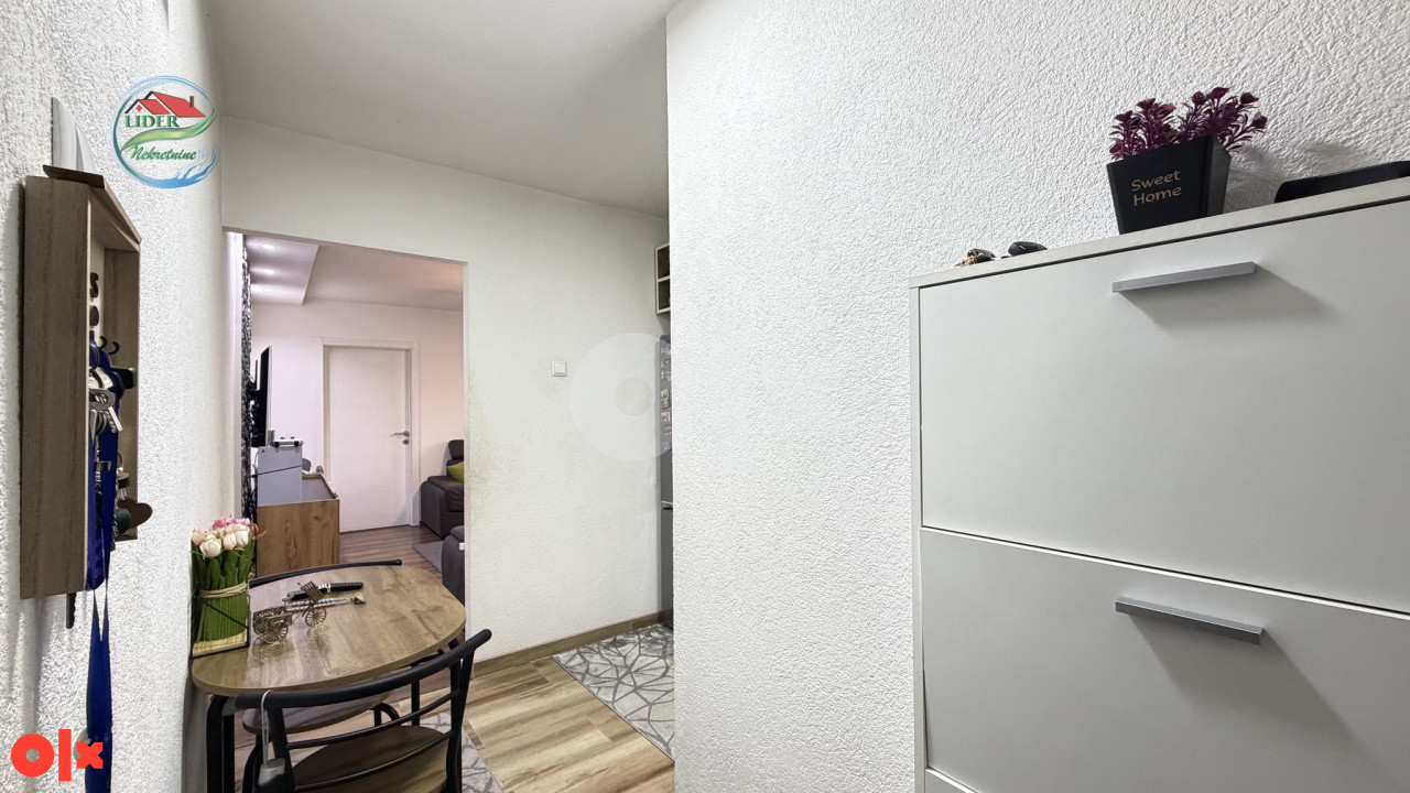 Savršeno iskorišten! Sunčan trosoban stan u Miladijama! 3