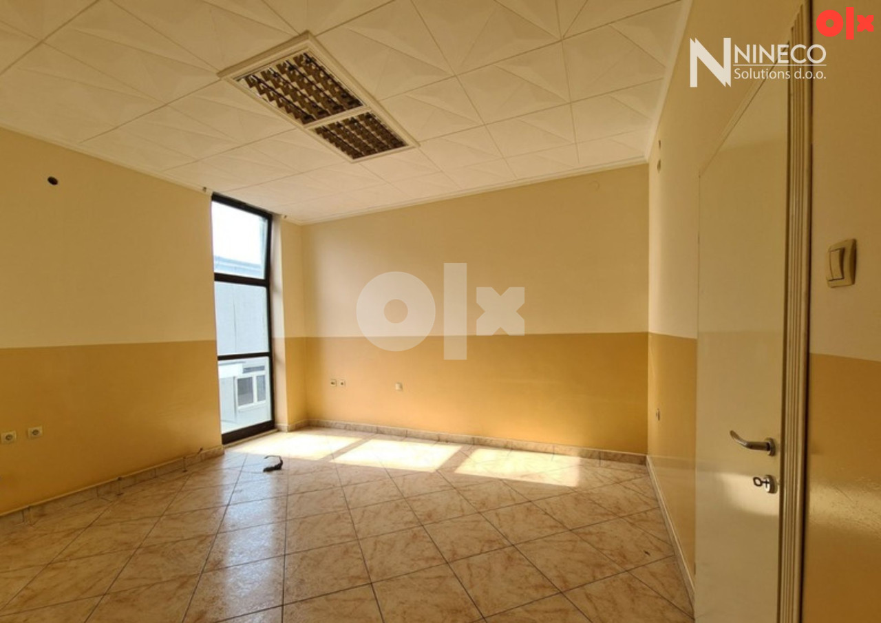 POSLOVNI PROSTOR - LAKTAŠI - 45 m2 6