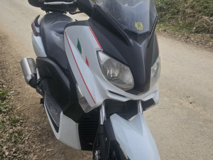 Yamaha x max 250