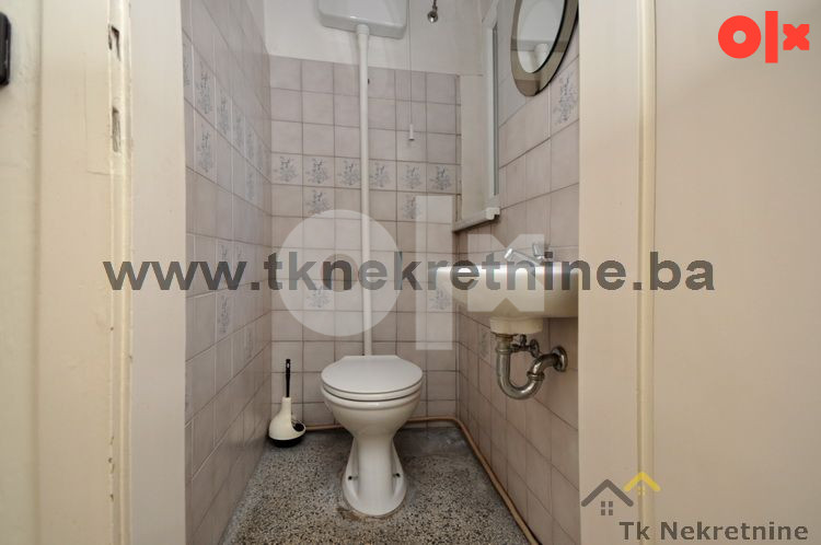 Kancelarije u centru grada 102 m2 sa tri parking mjesta 14
