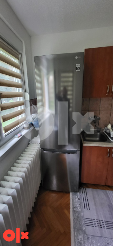 Prodaje se stan na bulevaru 12