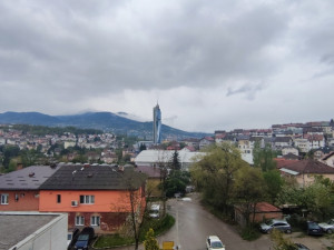 Velešići , četverosoban namješten stan!