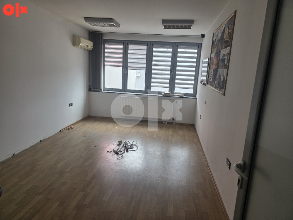 Skladišta i hale Zenica 10