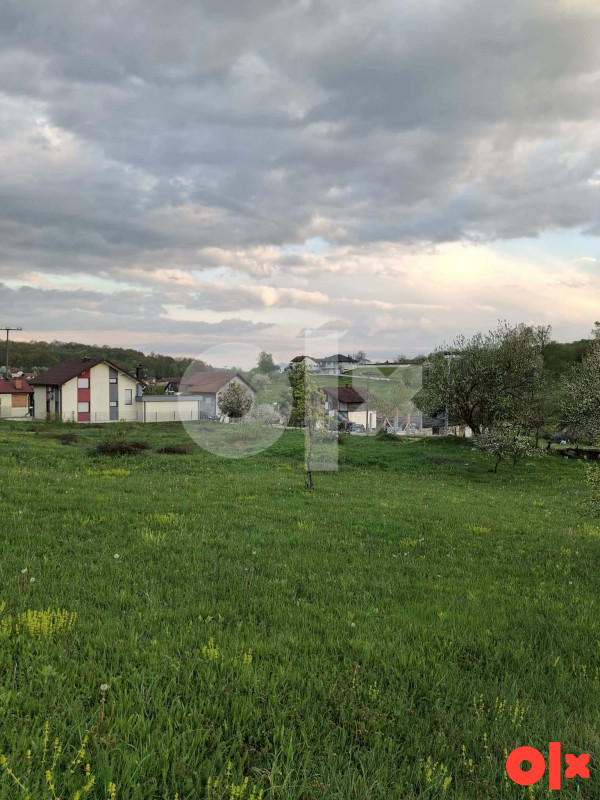 Prodajem zemljište/plac