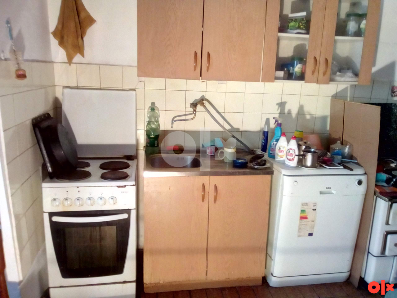 Kuća sa bazenom i poslovnim prostorom Vogošća 100 m2