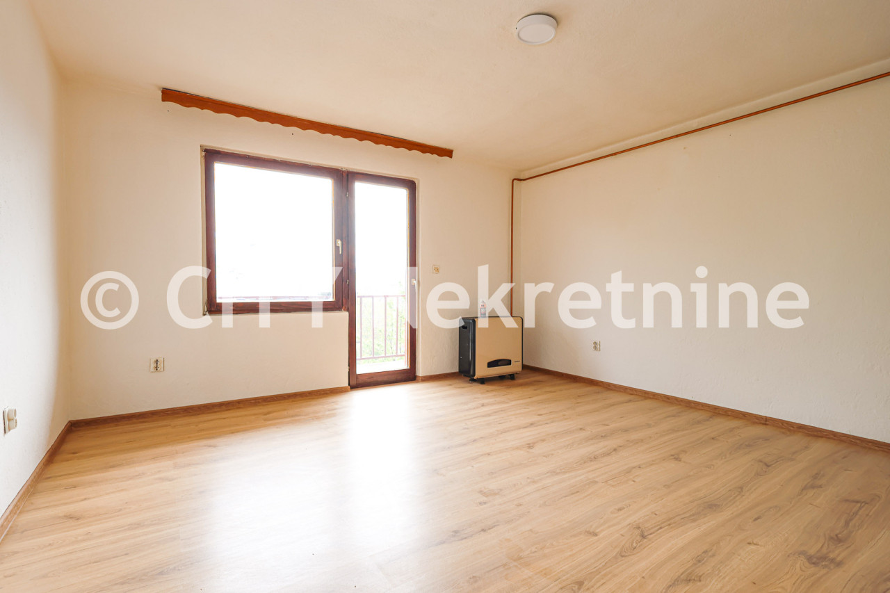 Trosoban nenamješten stan - Vogošća - Kobilja glava - 65 m2