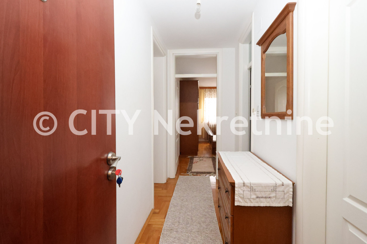 Trosoban namješten stan - Istočno Sarajevo - 70 m2 18