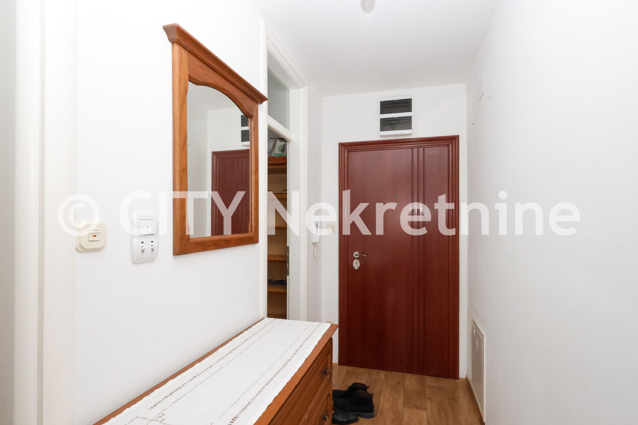 Trosoban namješten stan - Istočno Sarajevo - 70 m2 19