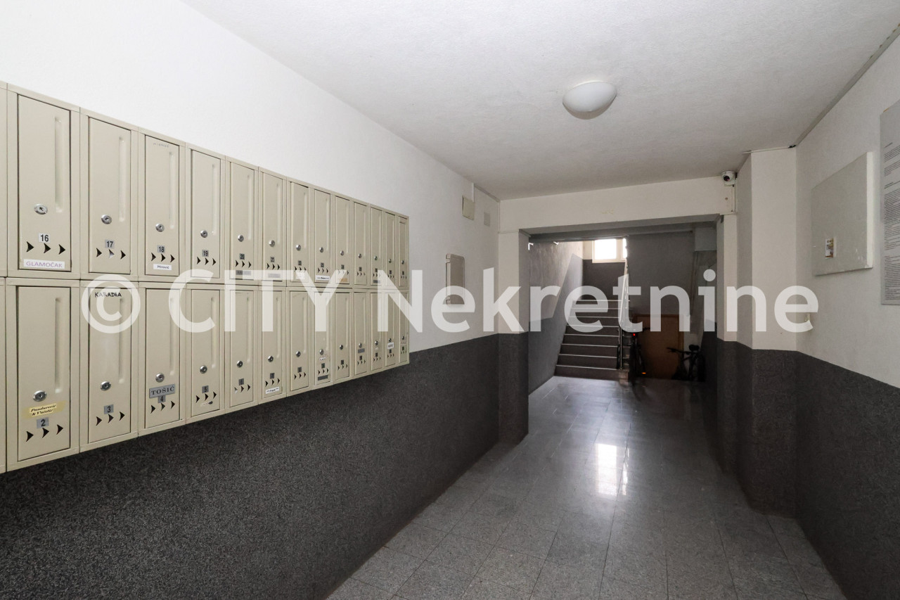 Trosoban namješten stan - Istočno Sarajevo - 70 m2 20