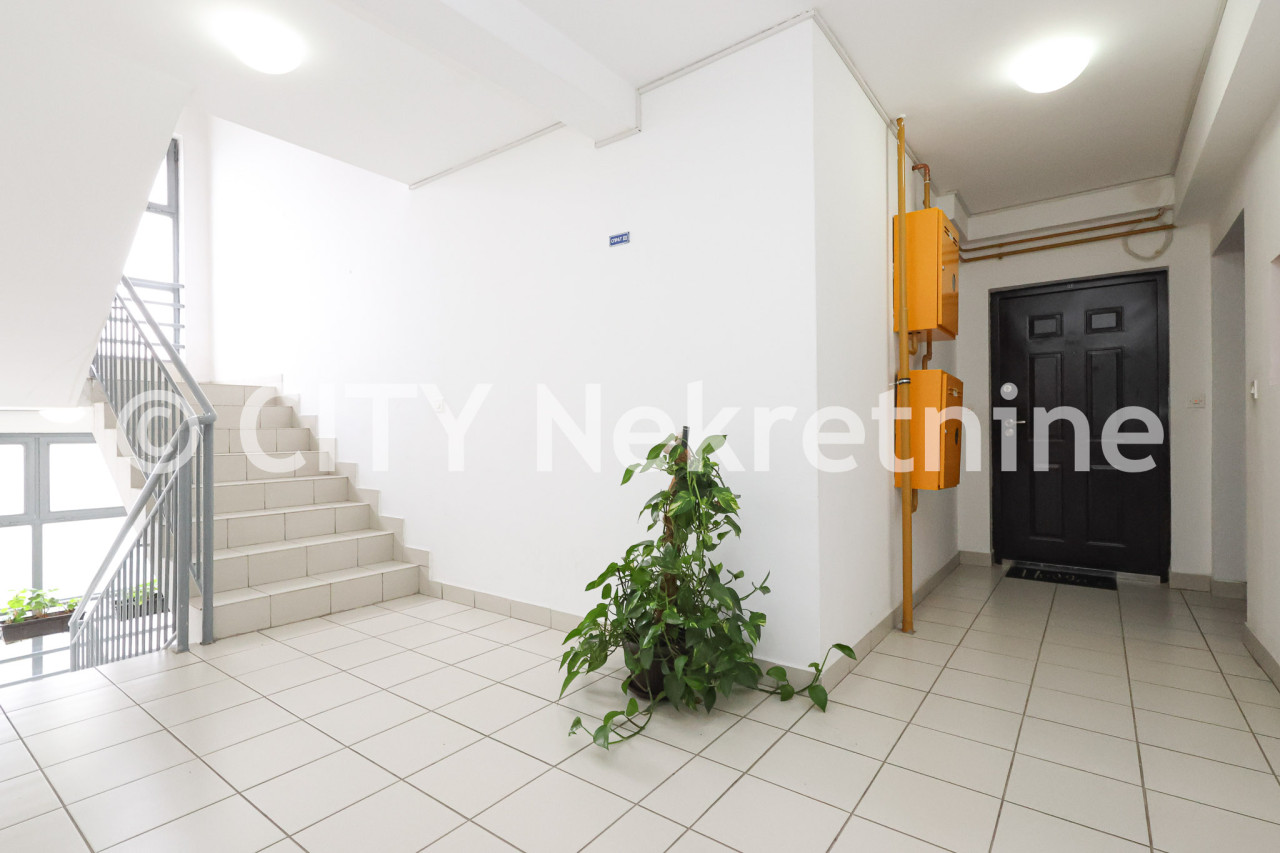 Dvosoban namješten stan - Istočno Sarajevo - 60 m2 16