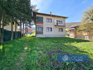 LOCUS: Kuća na parceli 2.495m2, Svrake, Vogošća