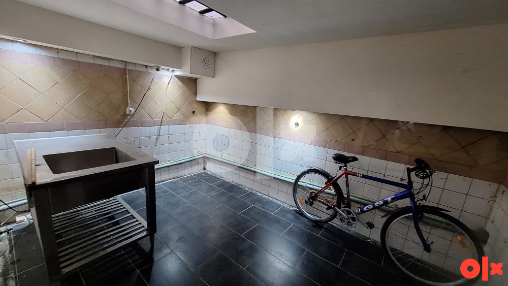 Stambeno poslovni objekat Bijeljina- centar 450m2 3