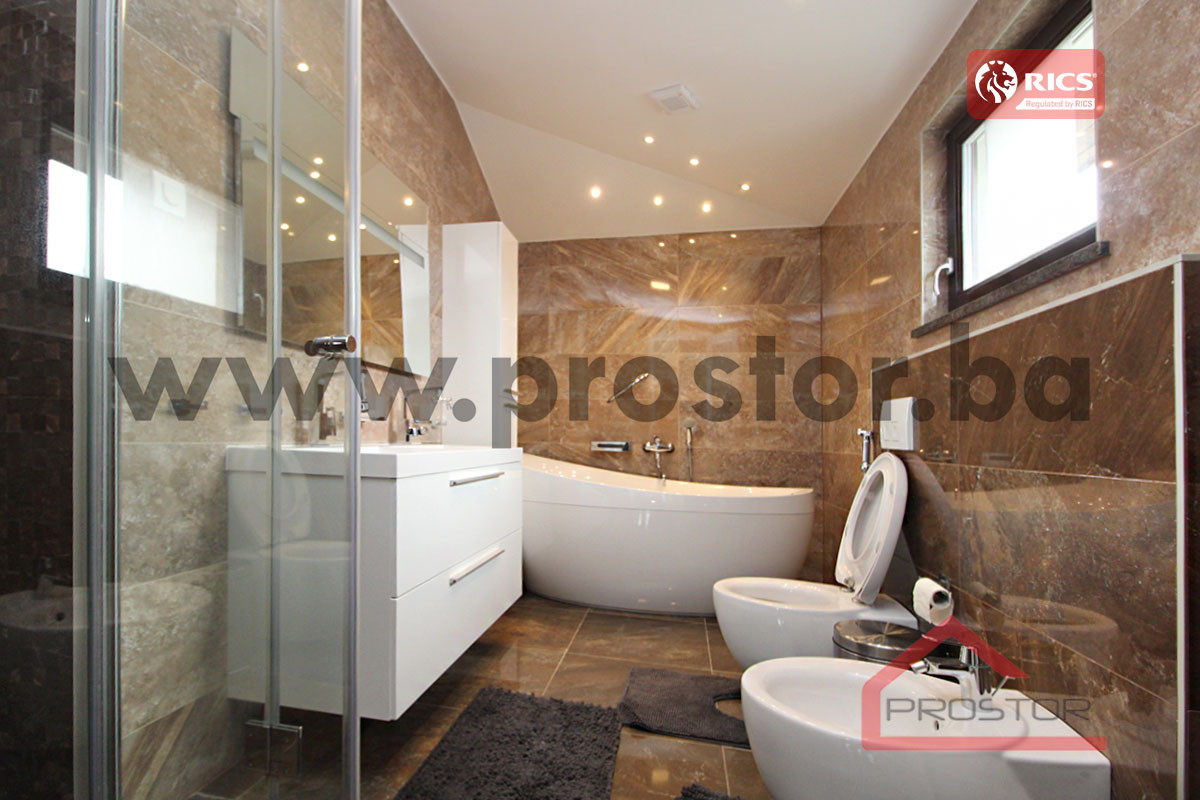 PROSTOR izdaje: Ekskluzivna rezidencija, 710m2, Kovači 15