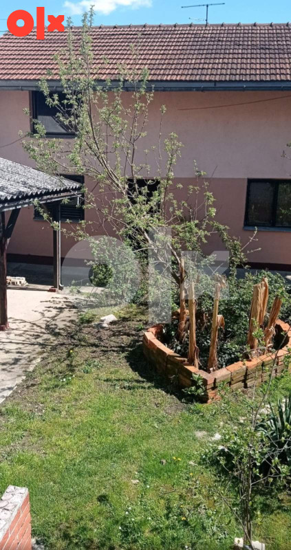 PRODAJE SE USELJIVA KUĆA