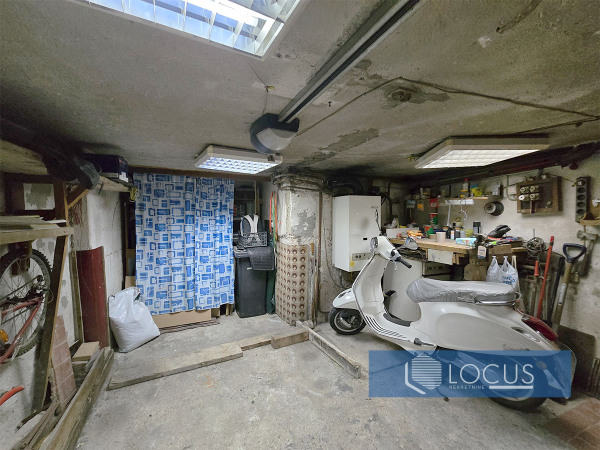 LOCUS prodaje: Kuća, Kovači, Baščaršija 15