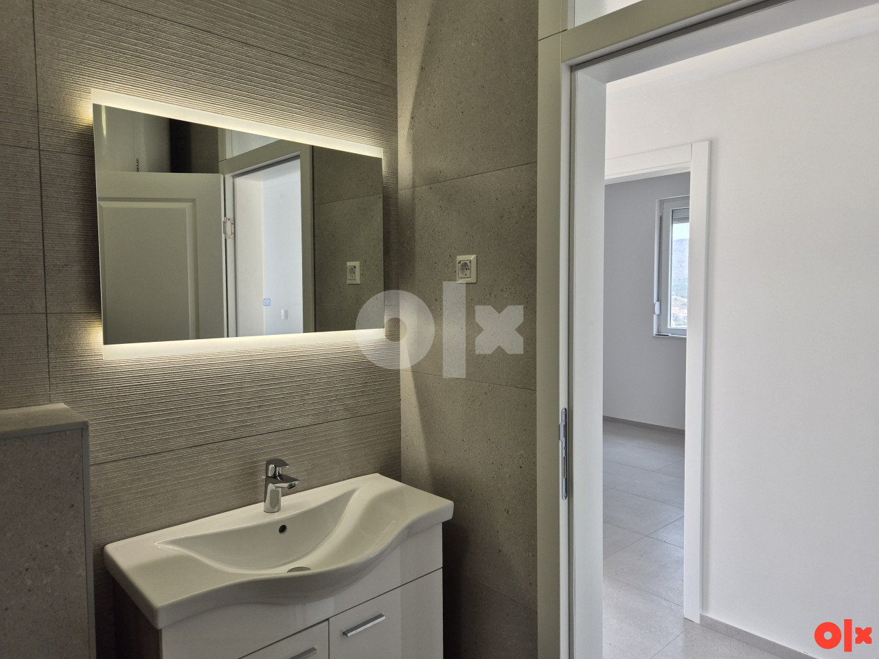 PRODAJA Ivanica pored Dubrovnika 65m2 i 13m2 pogled na more bazen 9