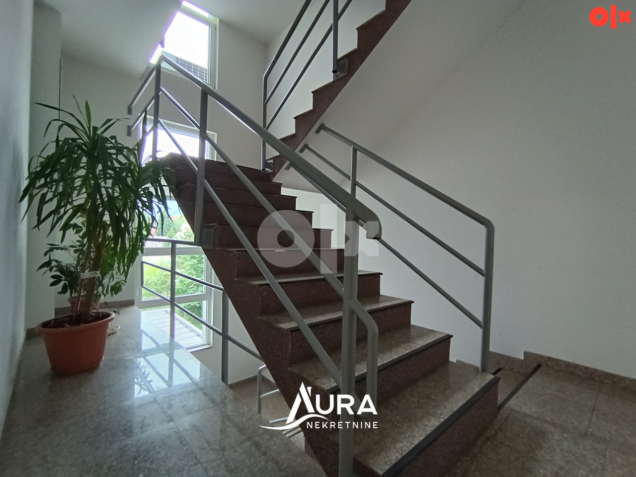AURA/ Kancelarije 40 m2 do 120 m2 / Ilidža 11