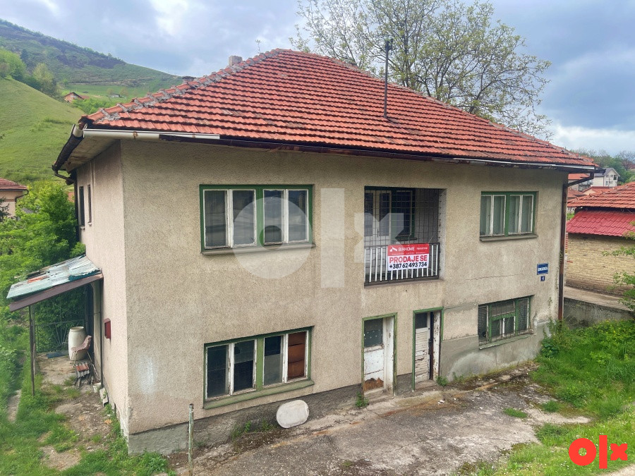 Kuća iznad Mokušnica, Zenica - kuća 258m2 + zemljište 900m2