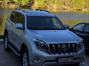 Toyota Land Cruiser PREMIUM 3.0