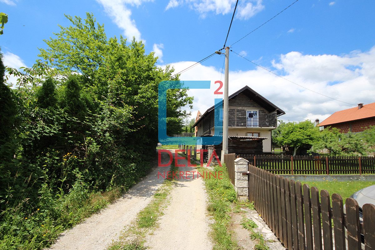 Kuća / 119m2 / Parcela 1273m2 / Miševići / Hadžići 39