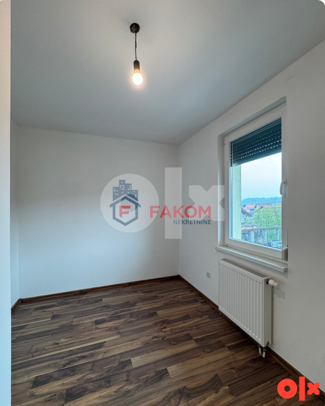 Na prodaju LUX kuća sa bazenom 4