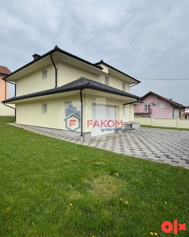 Na prodaju LUX kuća sa bazenom 19