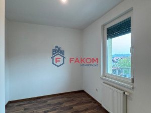 Na prodaju LUX kuća sa bazenom photo 4