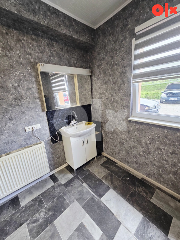 Poslovni prostor Kiseljak 3